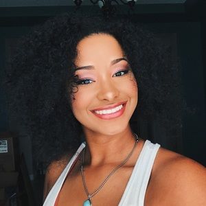 Meet your Posher, Kiara